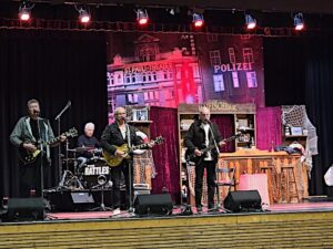 The-RAttles-zbd-Theater-ik´s-Verdo-Hitzacker-Mordin de-Haifischbar